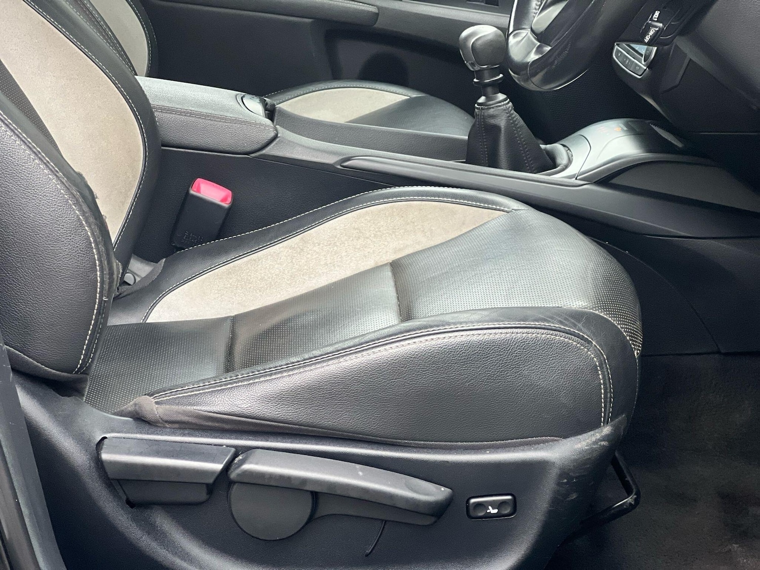 Used Toyota Avensis 2015 for sale - 77291524: Photo 13