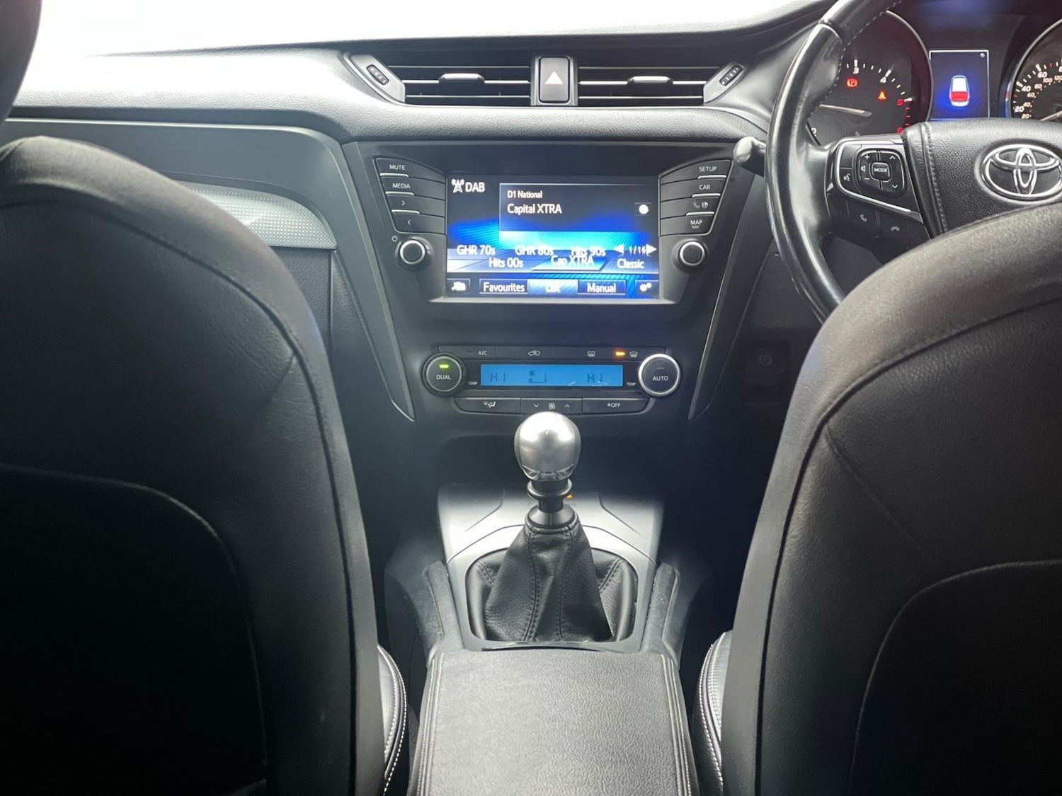 Used Toyota Avensis 2015 for sale - 77291524: Photo 17