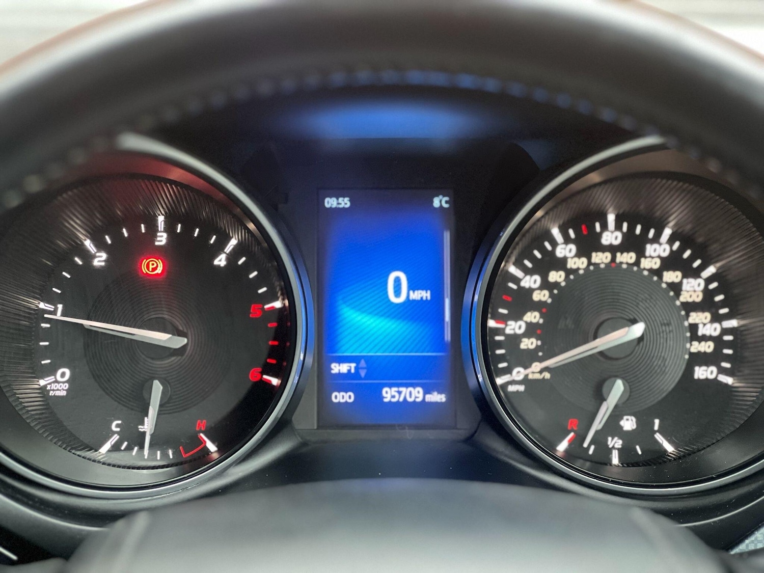 Used Toyota Avensis 2015 for sale - 77291524: Photo 20