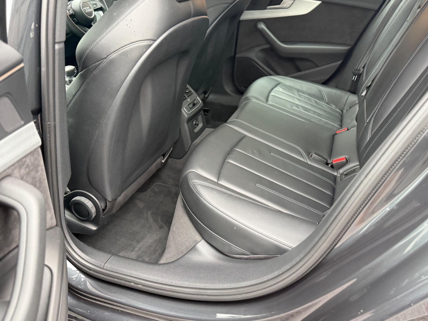 Used Audi A4 2018 for sale - 76878407: Photo 15