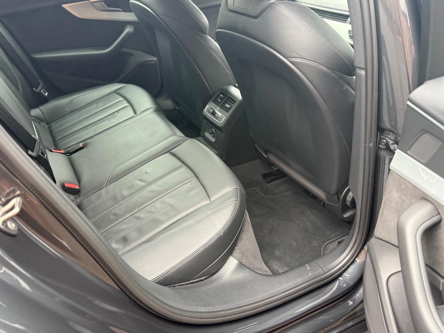 Used Audi A4 2018 for sale - 76878407: Photo 33