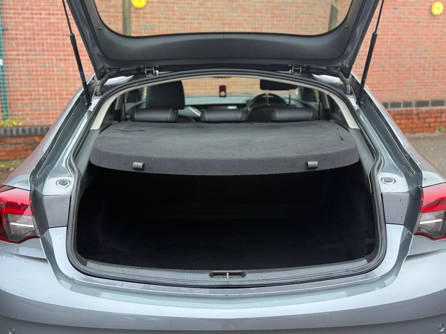 Used Vauxhall Insignia 2019 for sale - 76878429: Photo 11