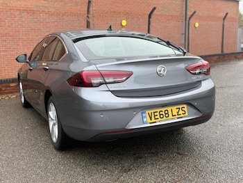 Used Vauxhall Insignia 2019 for sale - 76878429: Photo