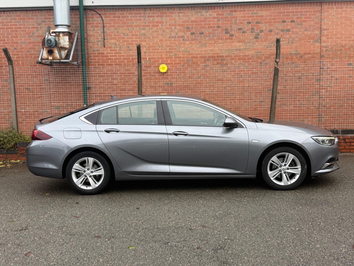 Used Vauxhall Insignia 2019 for sale - 76878429: Photo 5