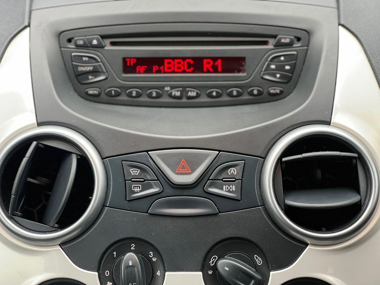 Used Ford Ka 2013 for sale - 76878415: Photo 18