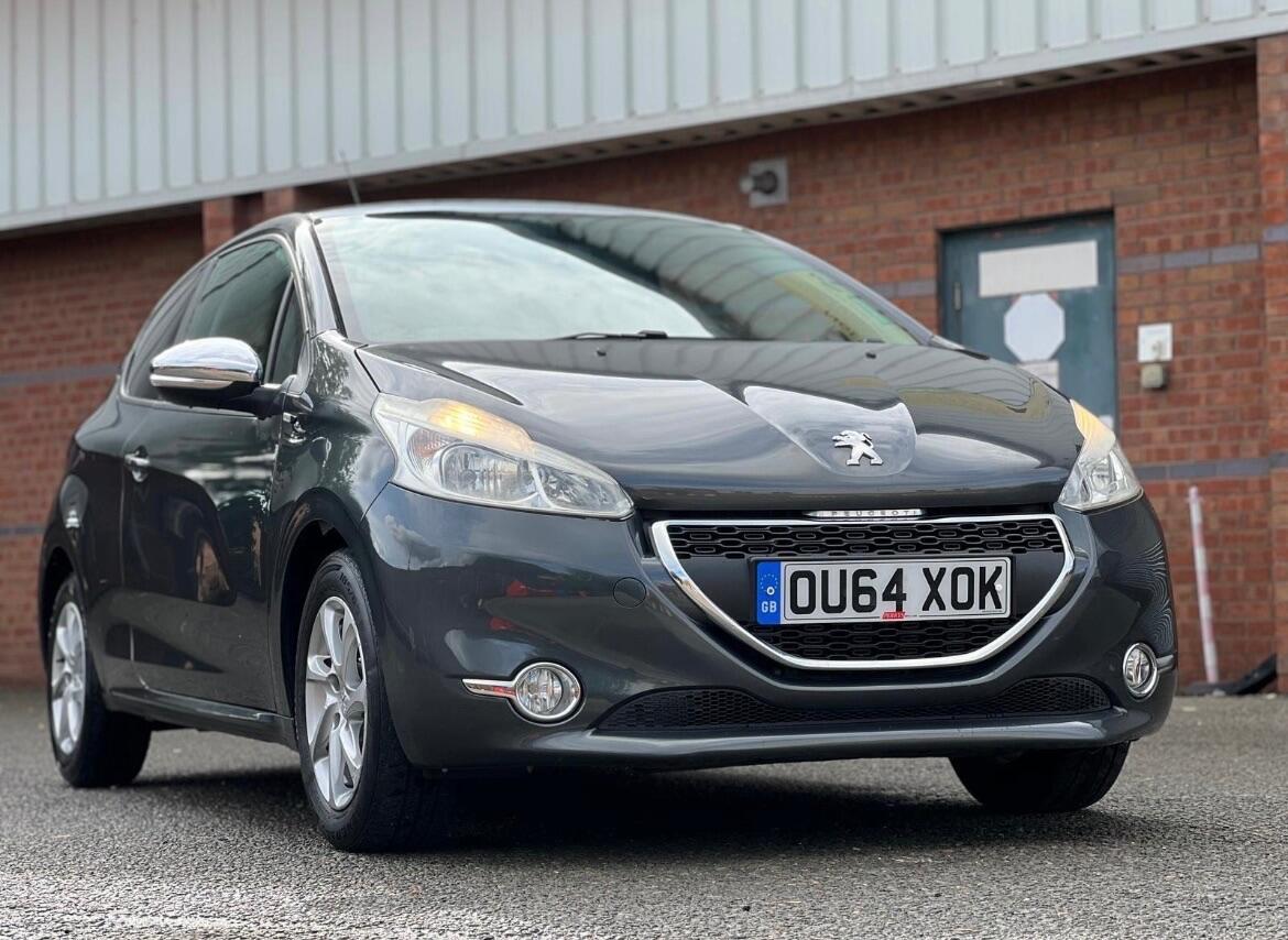 Used Peugeot 208 2014 for sale - 76318244: Photo 11