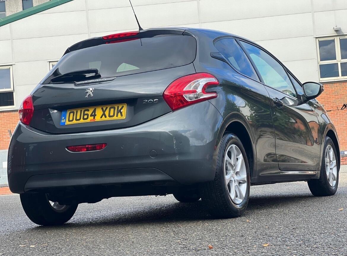 Used Peugeot 208 2014 for sale - 76318244: Photo 29