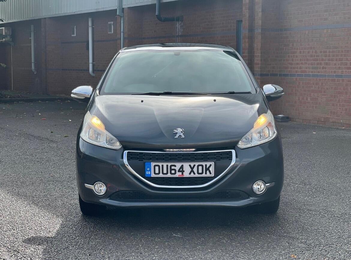 Used Peugeot 208 2014 for sale - 76318244: Photo 4