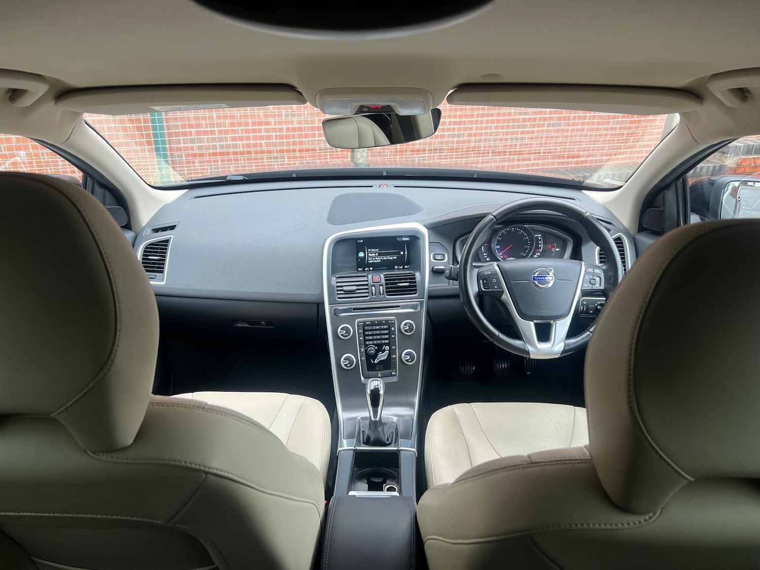 Used Volvo XC60 2015 for sale - 76878382: Photo 21