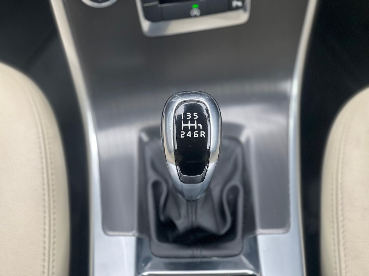 Used Volvo XC60 2015 for sale - 76878382: Photo 24