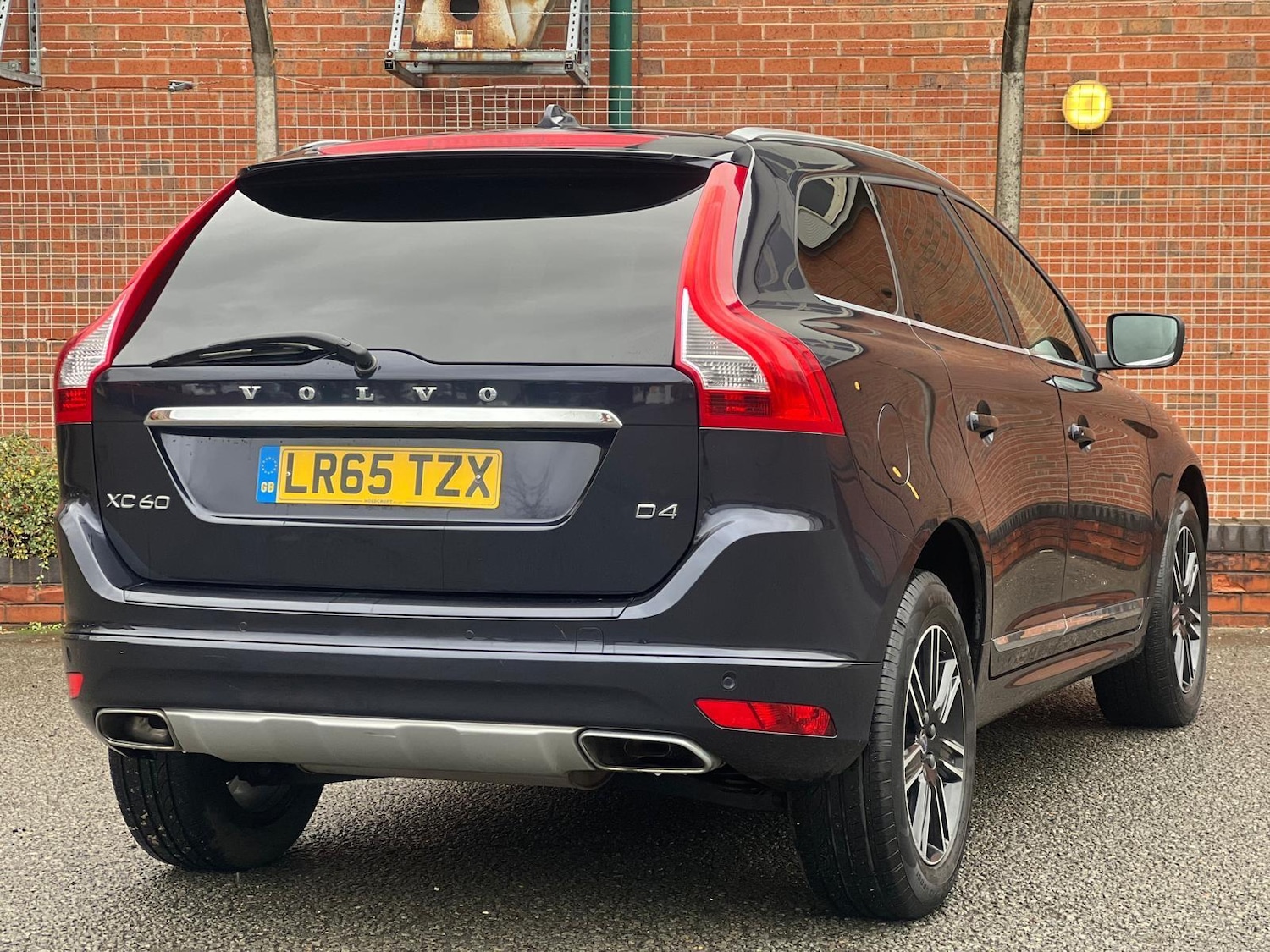 Used Volvo XC60 2015 for sale - 76878382: Photo 33