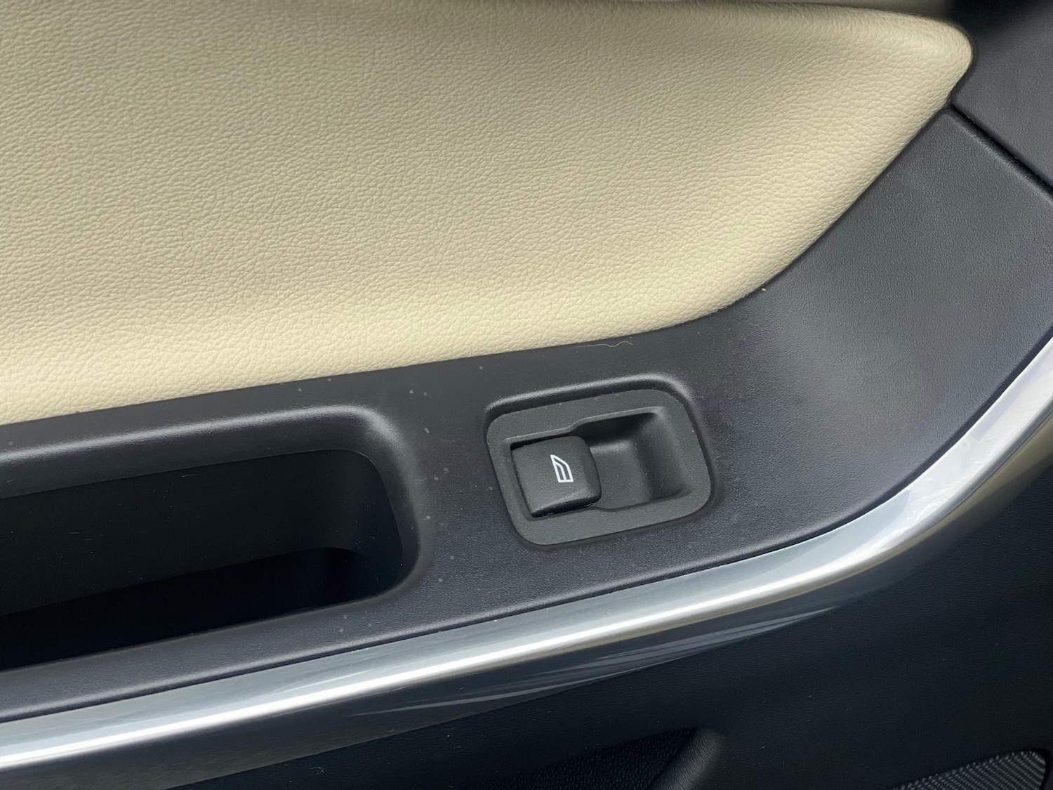 Used Volvo XC60 2015 for sale - 76878382: Photo 39