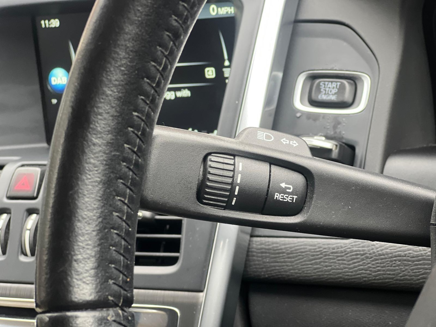 Used Volvo XC60 2015 for sale - 76878382: Photo 43