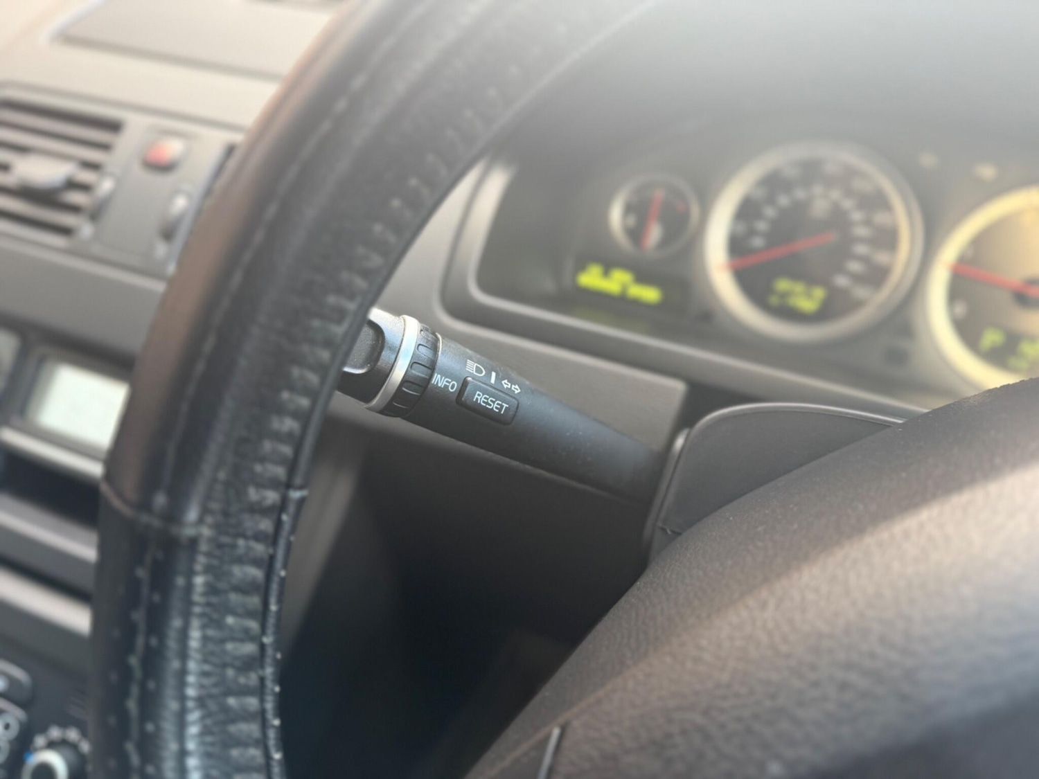 Used Volvo XC90 2011 for sale - 77131527: Photo 43