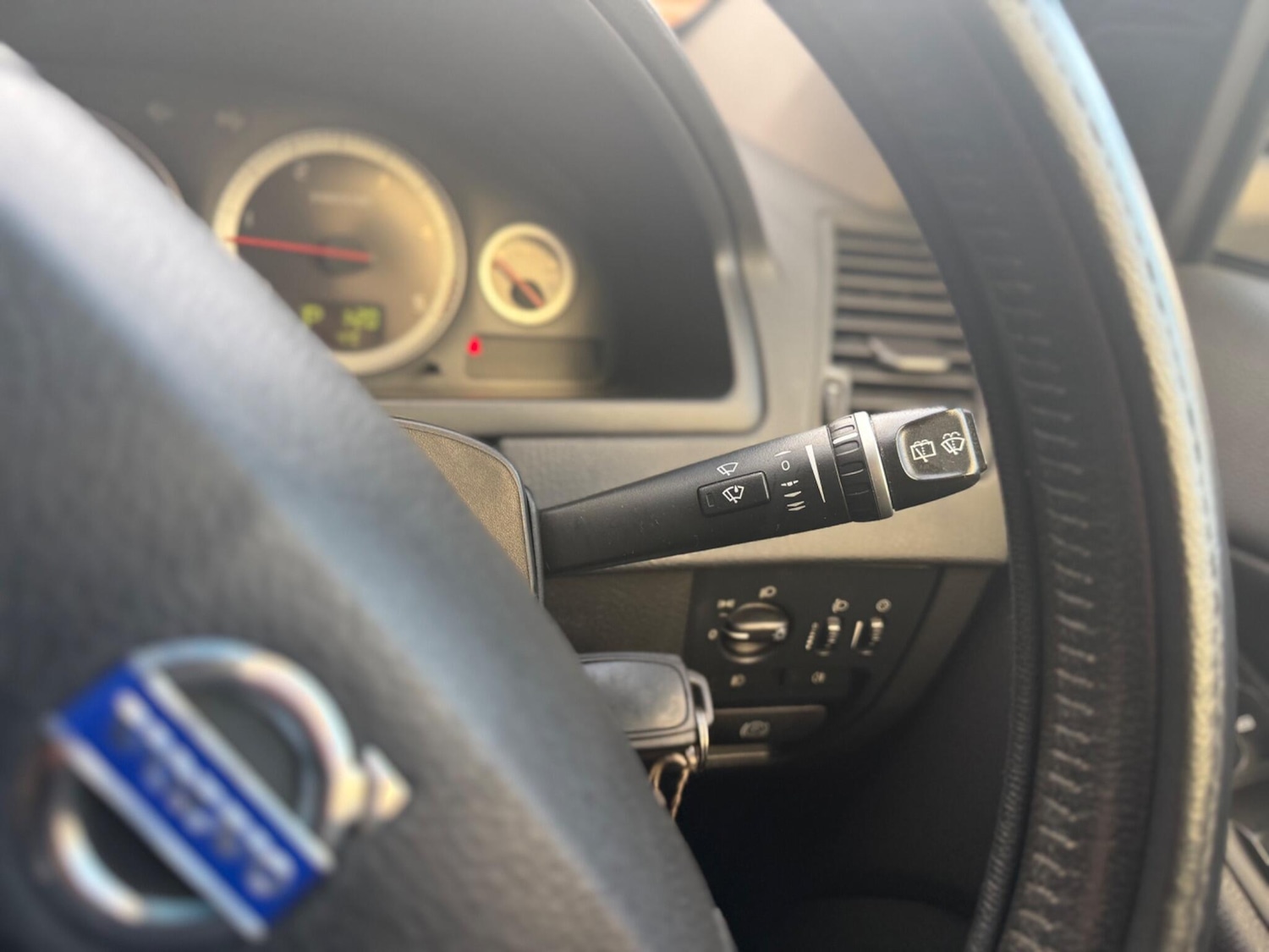 Used Volvo XC90 2011 for sale - 77131527: Photo 44