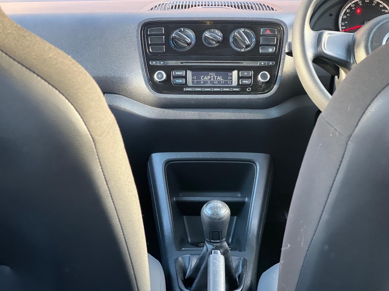 Used Volkswagen up! 2013 for sale - 76878395: Photo 12