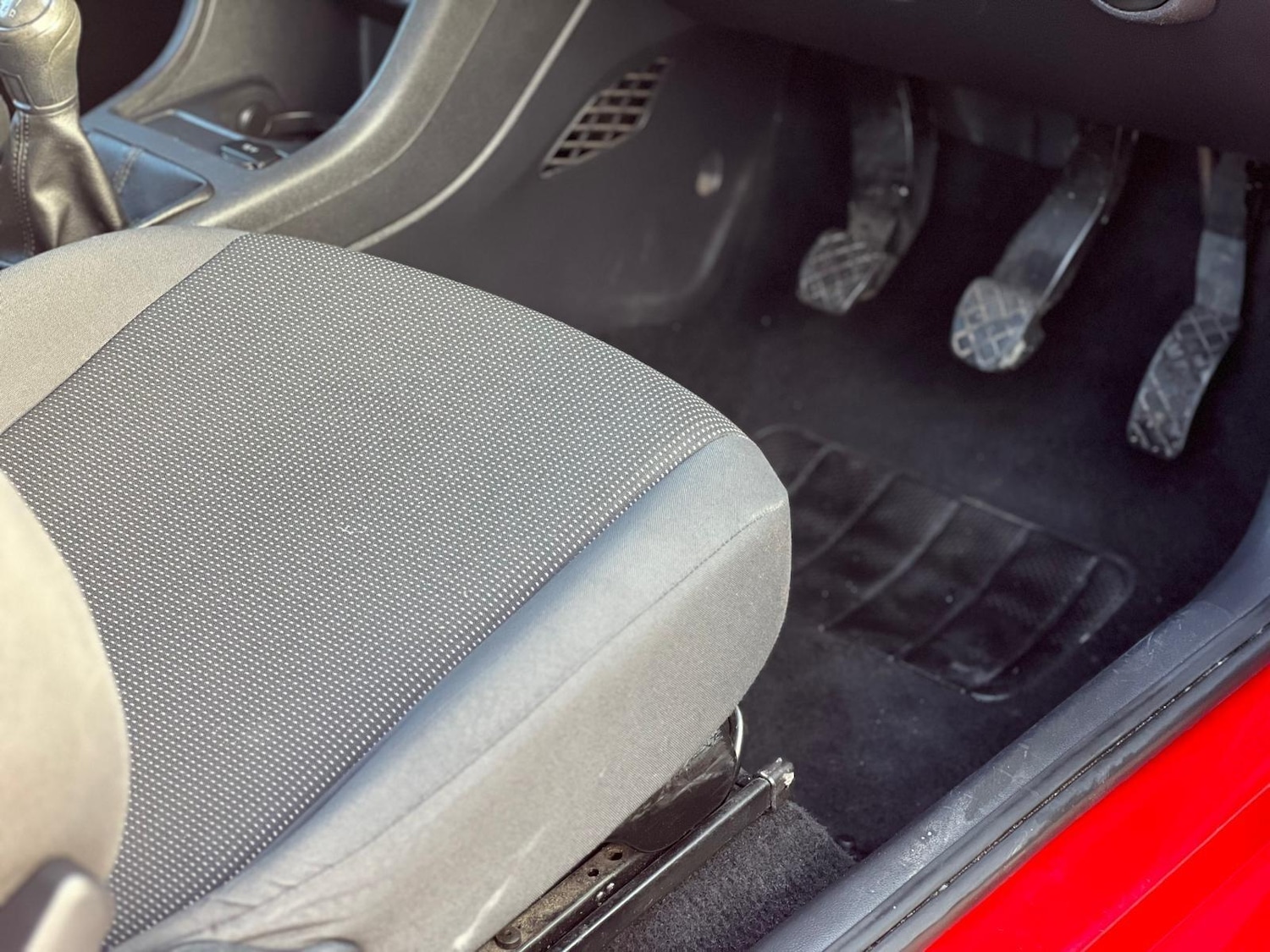 Used Volkswagen up! 2013 for sale - 76878395: Photo 29