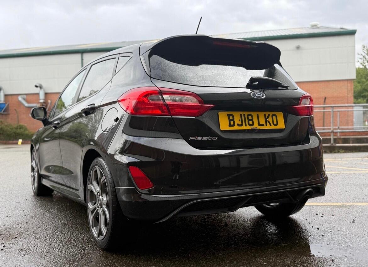 Used Ford Fiesta 2018 for sale - 76878388: Photo 2