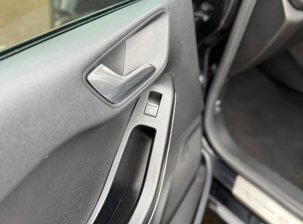 Used Ford Fiesta 2018 for sale - 76878388: Photo 40