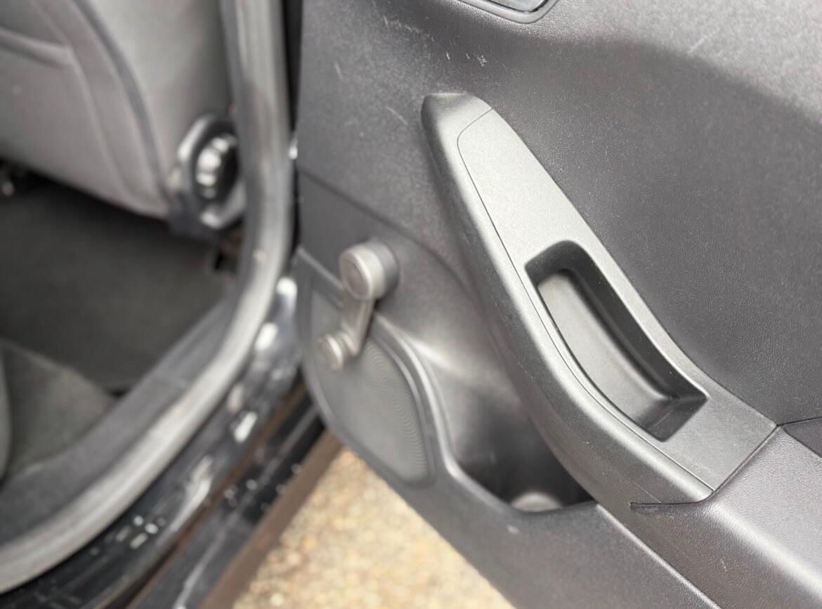 Used Ford Fiesta 2018 for sale - 76878388: Photo 44