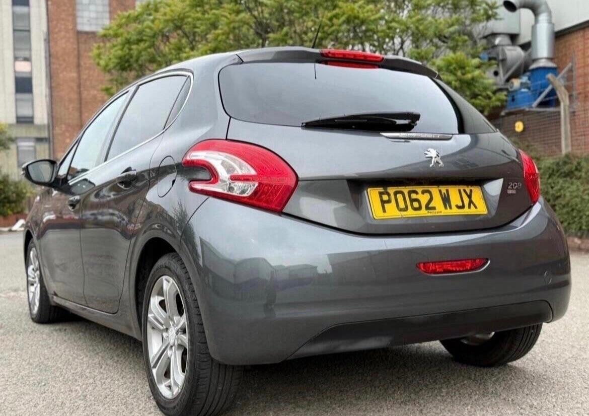 Used Peugeot 208 2012 for sale - 77143231: Photo 19