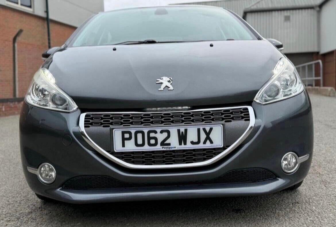Used Peugeot 208 2012 for sale - 77143231: Photo 29