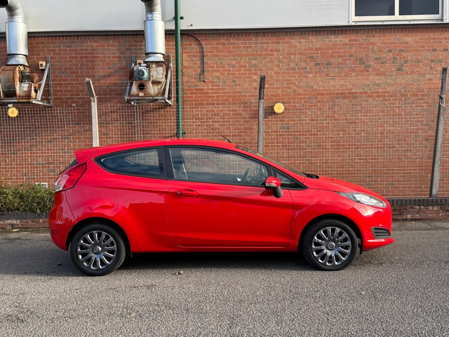 Used Ford Fiesta 2013 for sale - 76878392: Photo 5