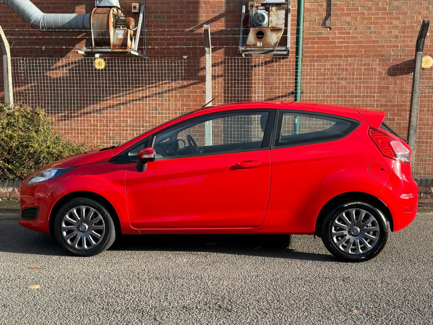 Used Ford Fiesta 2013 for sale - 76878392: Photo 8