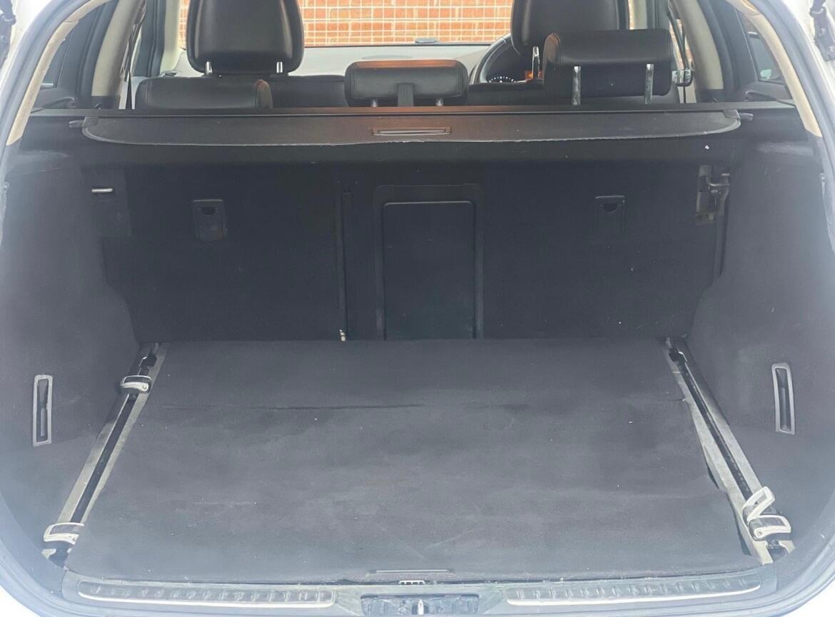 Used Toyota Avensis 2012 for sale - 77215300: Photo 11