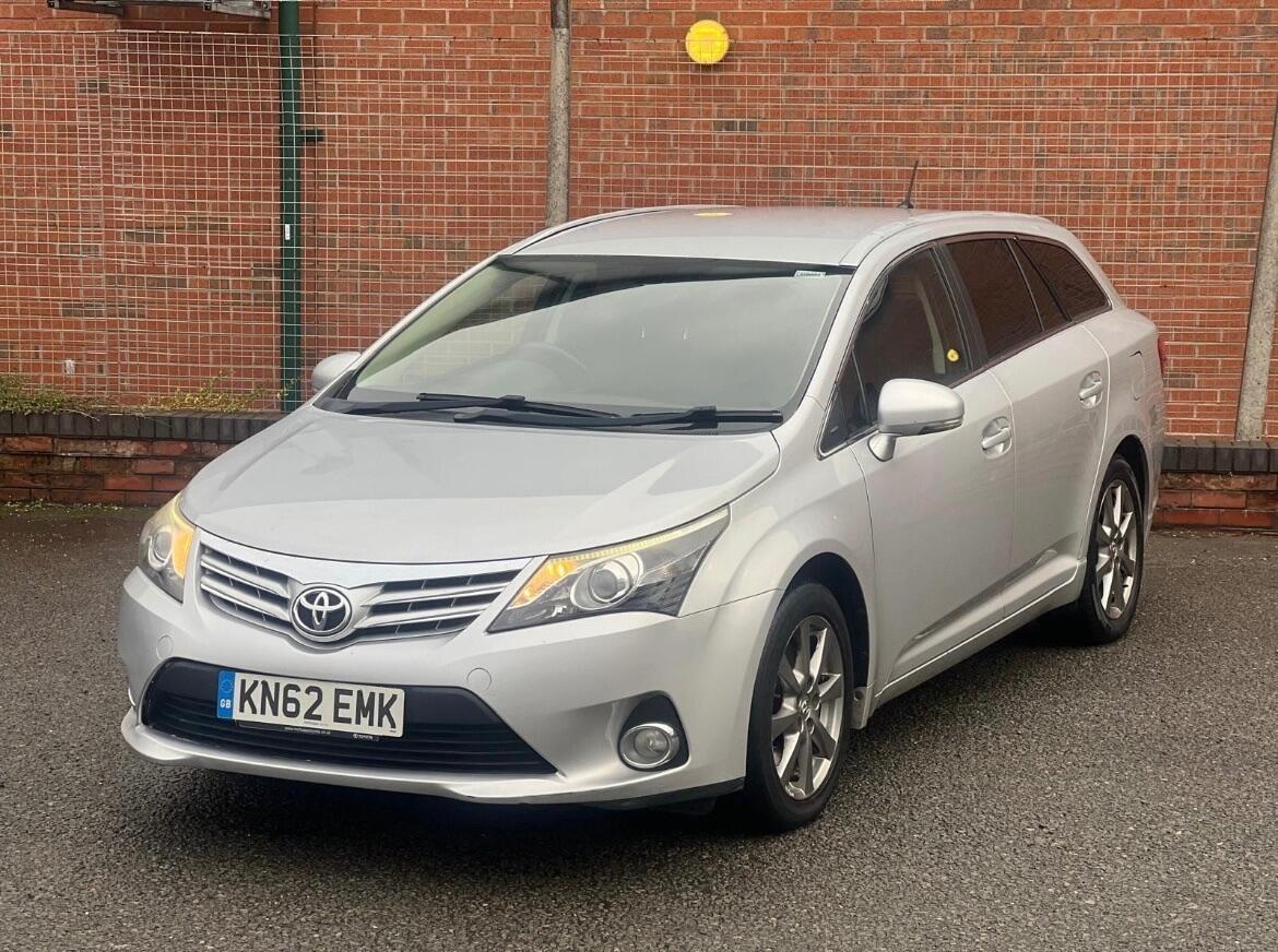 Used Toyota Avensis 2012 for sale - 77215300: Photo 14