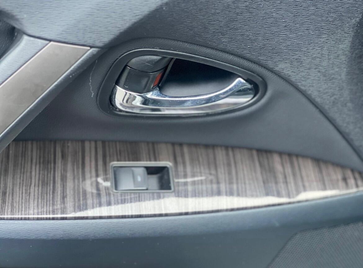 Used Toyota Avensis 2012 for sale - 77215300: Photo 37