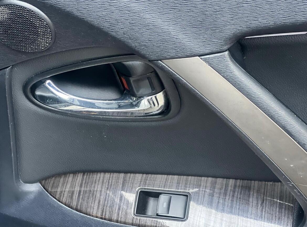 Used Toyota Avensis 2012 for sale - 77215300: Photo 38