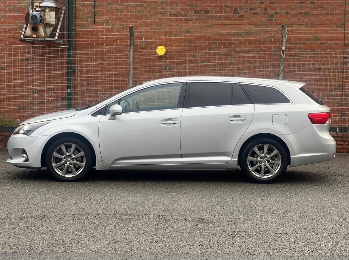 Used Toyota Avensis 2012 for sale - 77215300: Photo 7