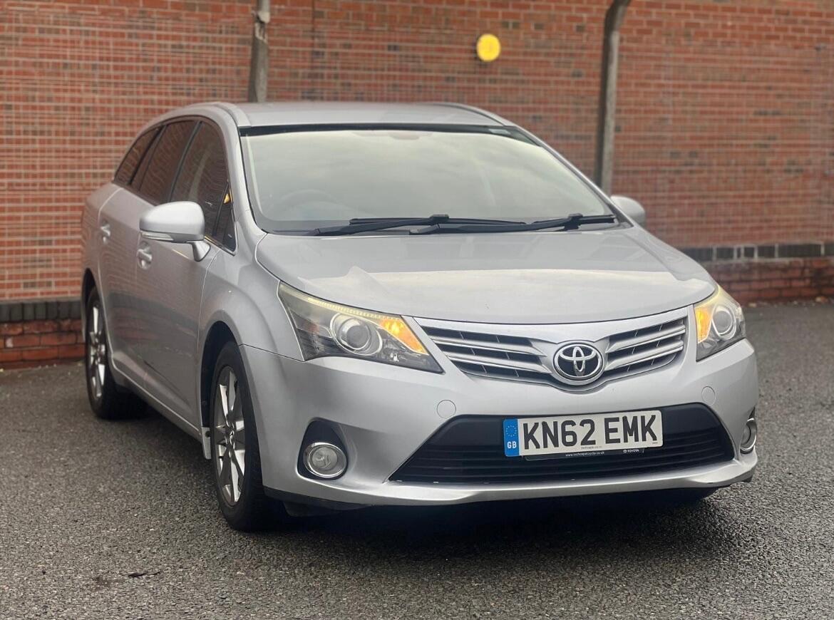 Used Toyota Avensis 2012 for sale - 77215300: Photo 9