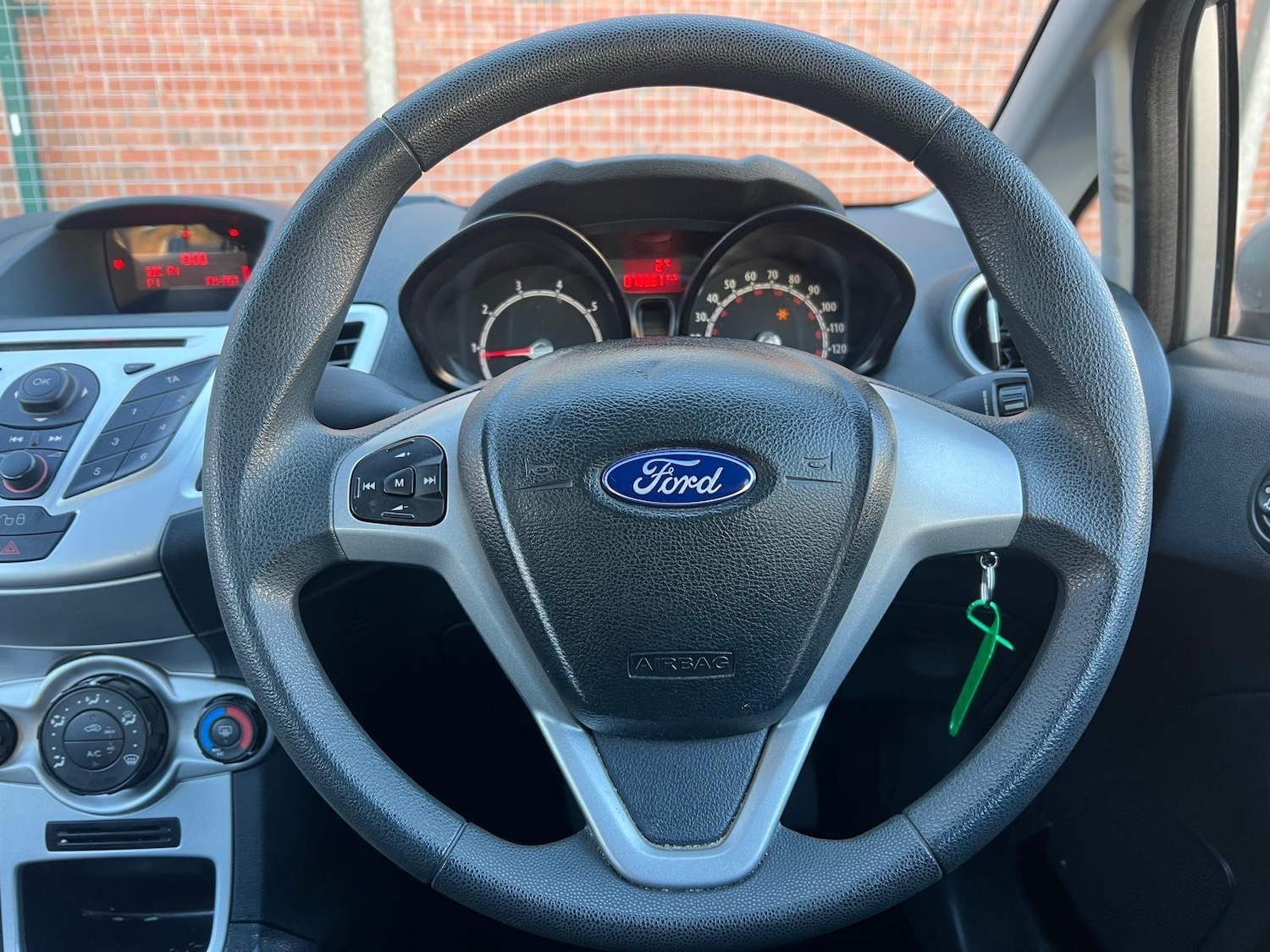 Used Ford Fiesta 2011 for sale - 77091639: Photo 23