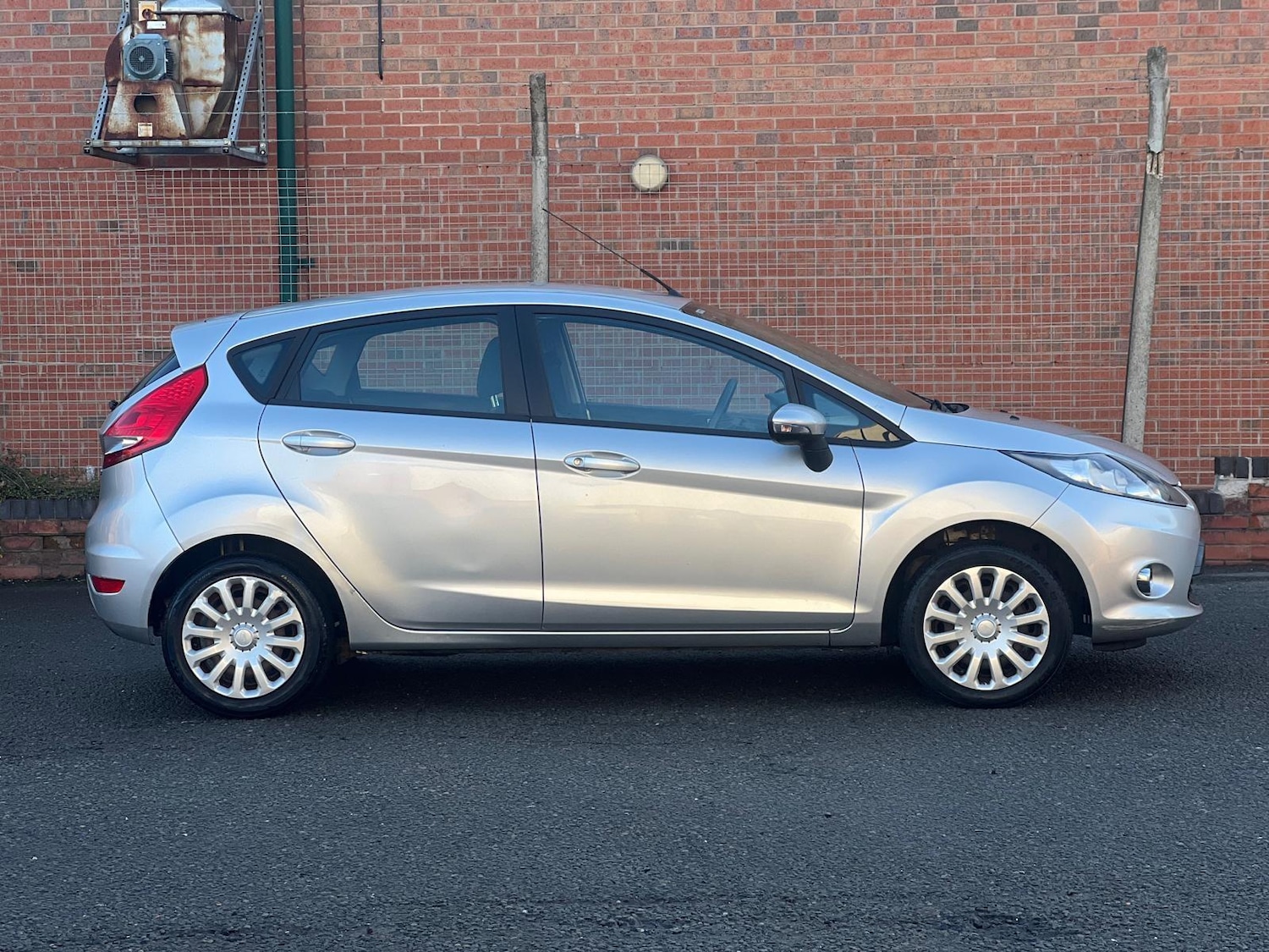 Used Ford Fiesta 2011 for sale - 77091639: Photo 5