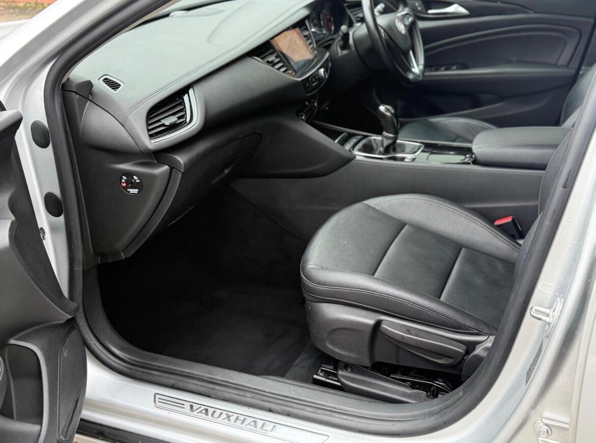 Used Vauxhall Insignia 2018 for sale - 77040666: Photo 30