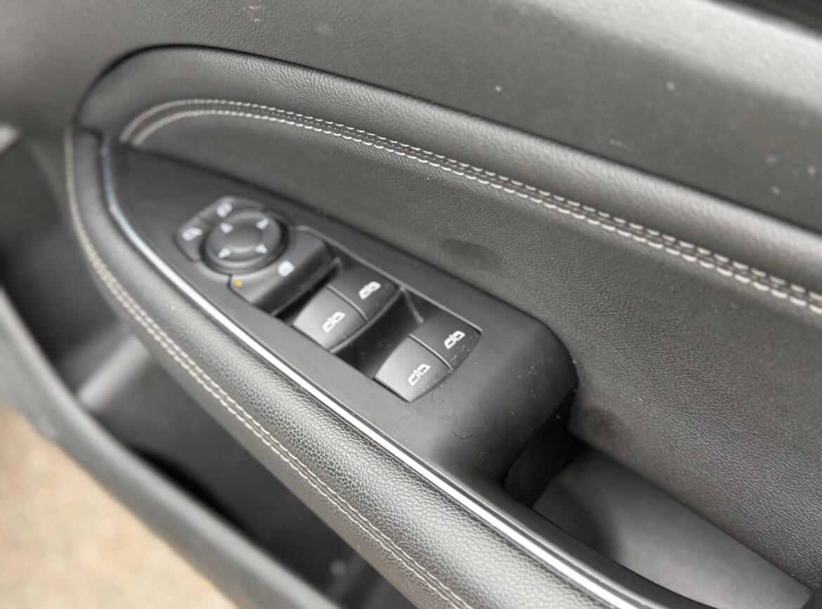 Used Vauxhall Insignia 2018 for sale - 77040666: Photo 38