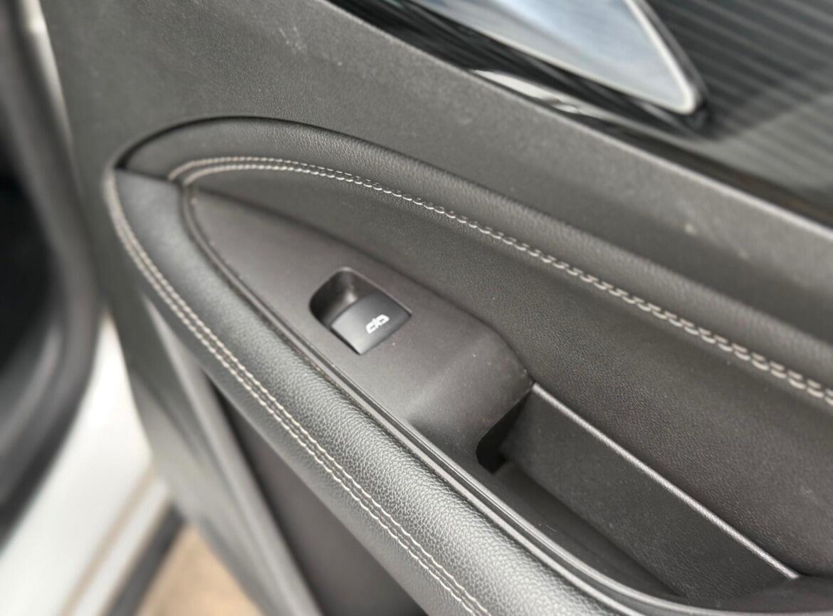 Used Vauxhall Insignia 2018 for sale - 77040666: Photo 40