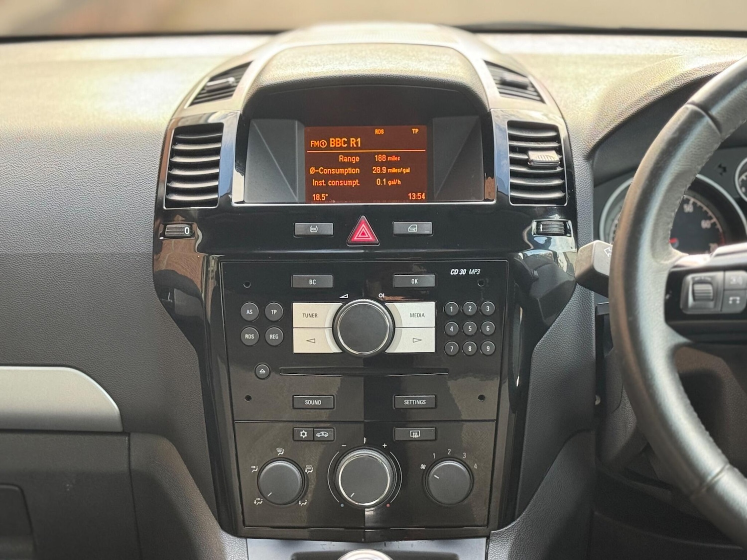 Used Vauxhall Zafira 2014 for sale - 76151978: Photo 19