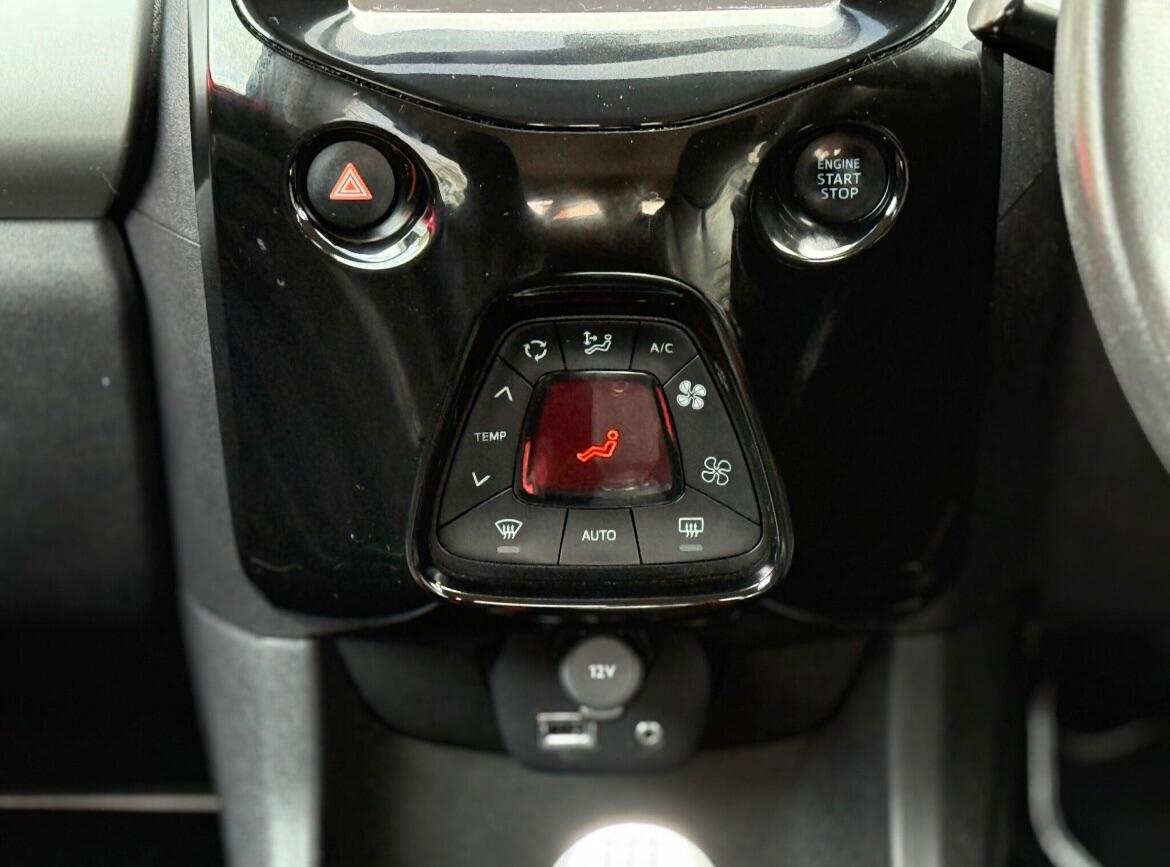 Used Peugeot 108 2015 for sale - 76878394: Photo 20