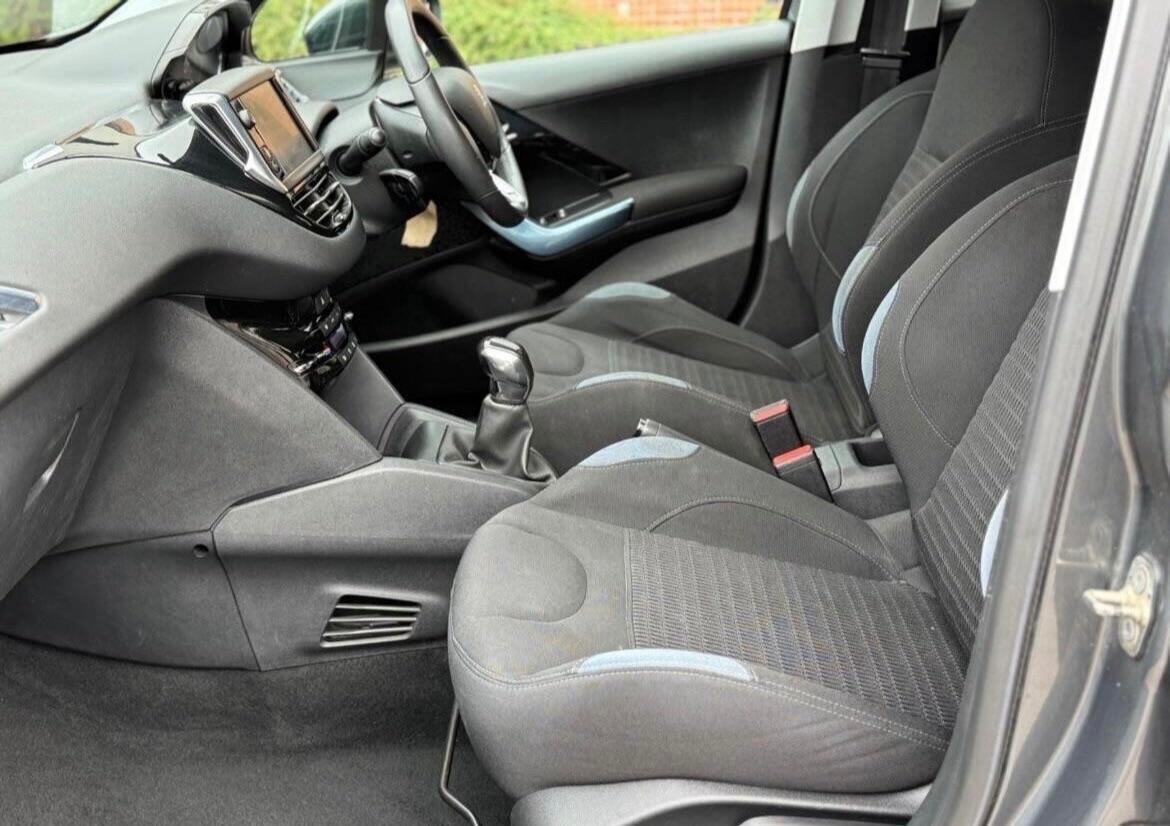 Used Peugeot 208 2012 for sale - 76388538: Photo 15