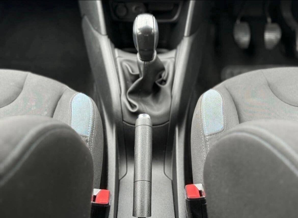 Used Peugeot 208 2012 for sale - 76388538: Photo 22