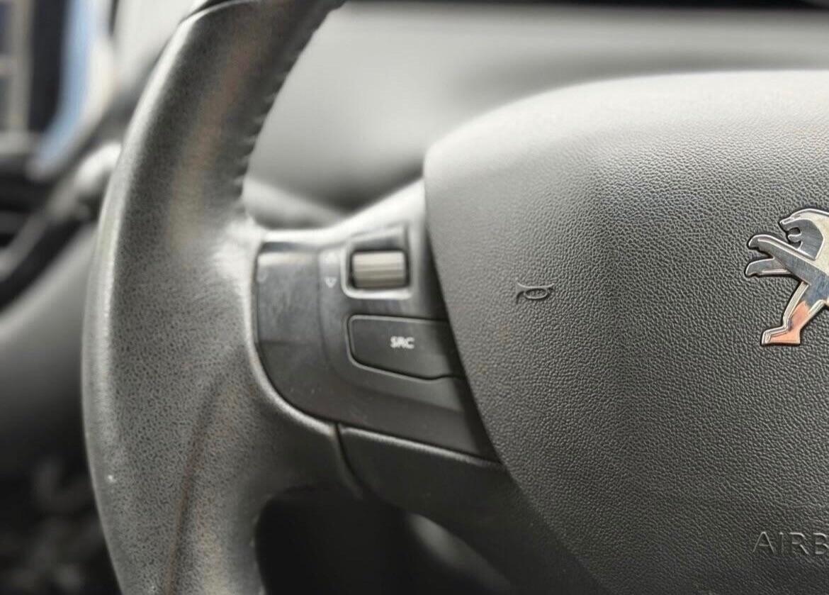 Used Peugeot 208 2012 for sale - 76388538: Photo 39