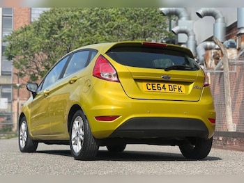 Used Ford Fiesta 2014 for sale - 76043263: Photo 2