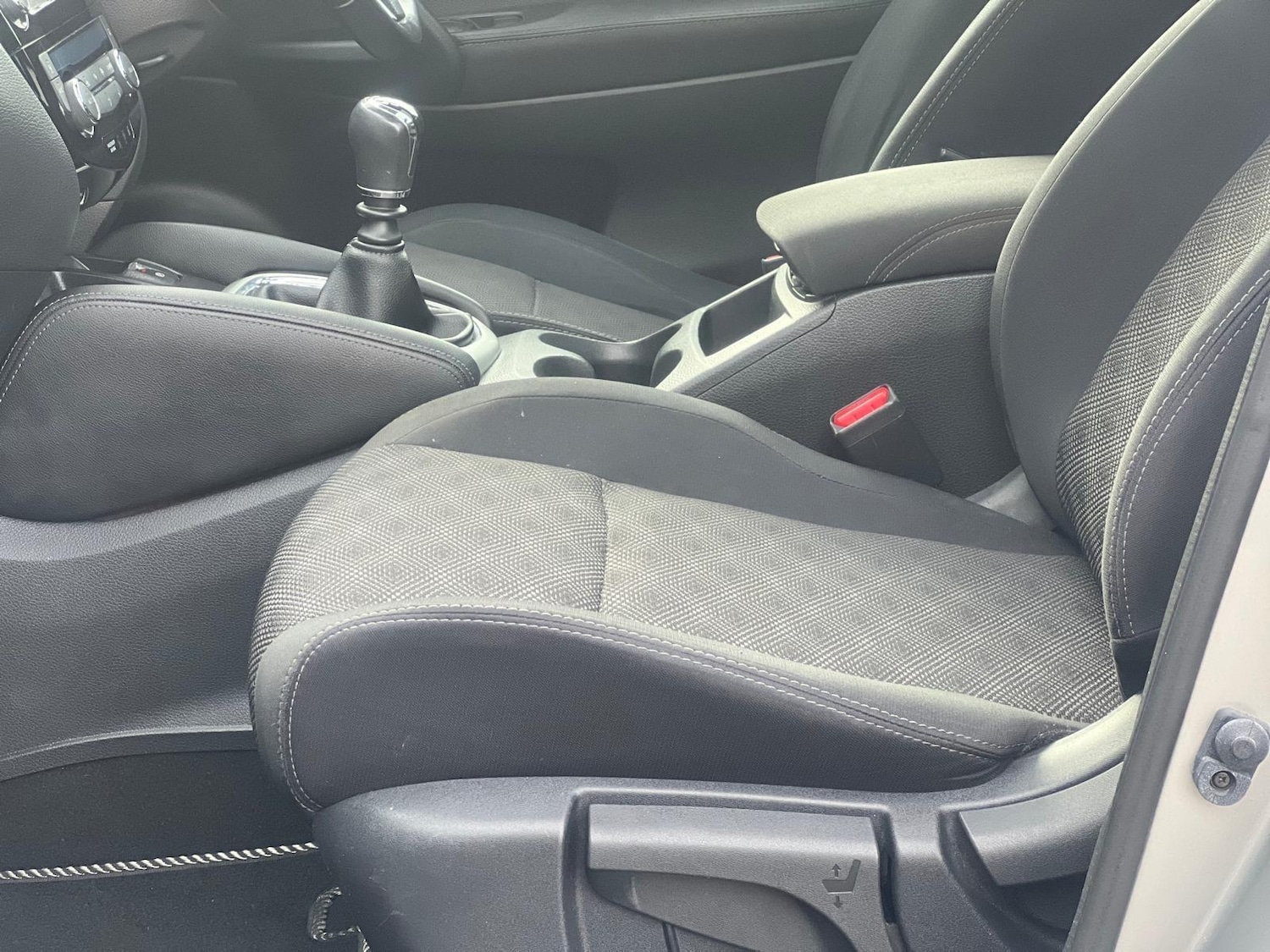 Used Nissan Qashqai 2015 for sale - 76878379: Photo 14