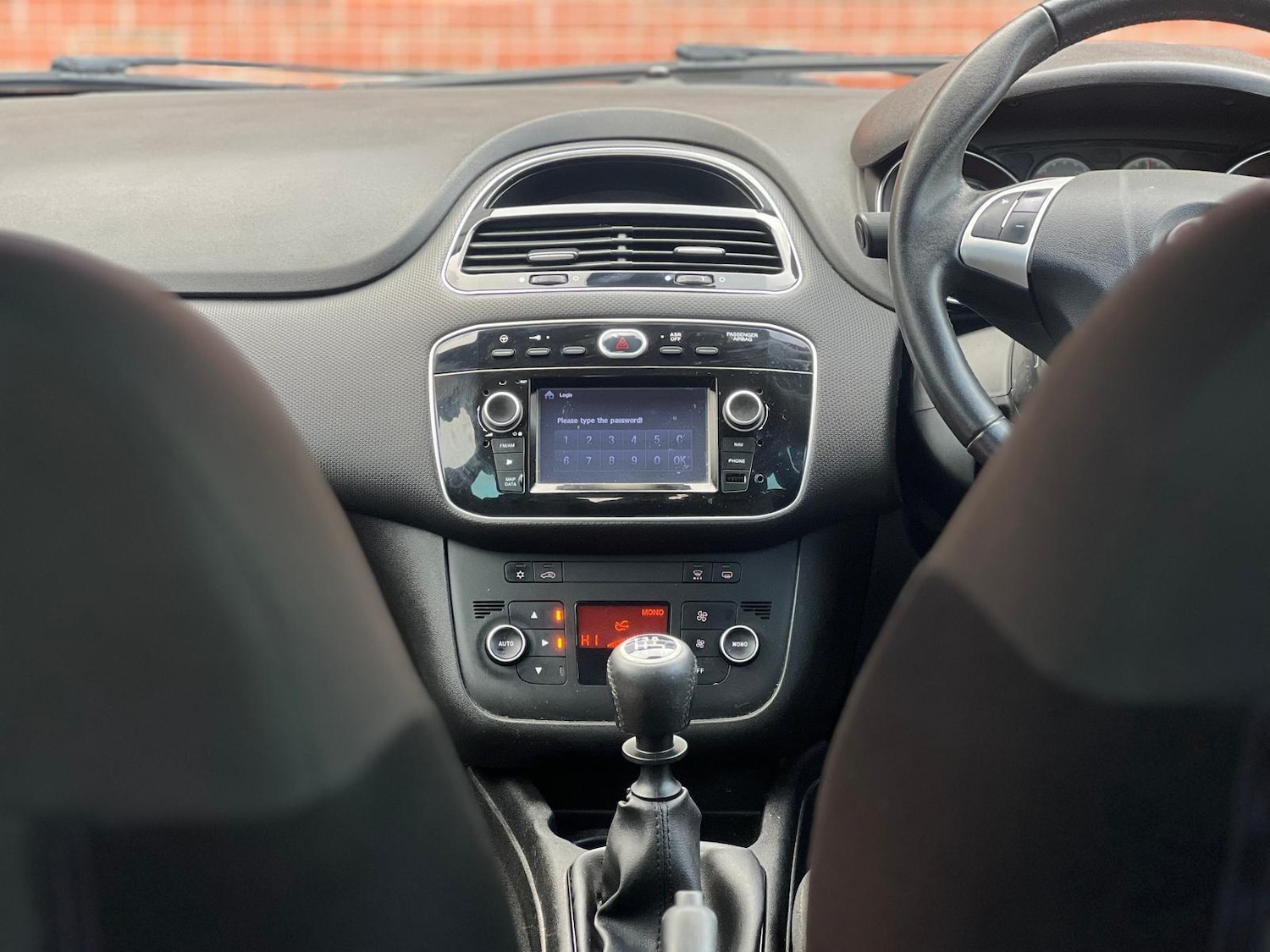 Used Fiat Punto 2017 for sale - 77229204: Photo 12