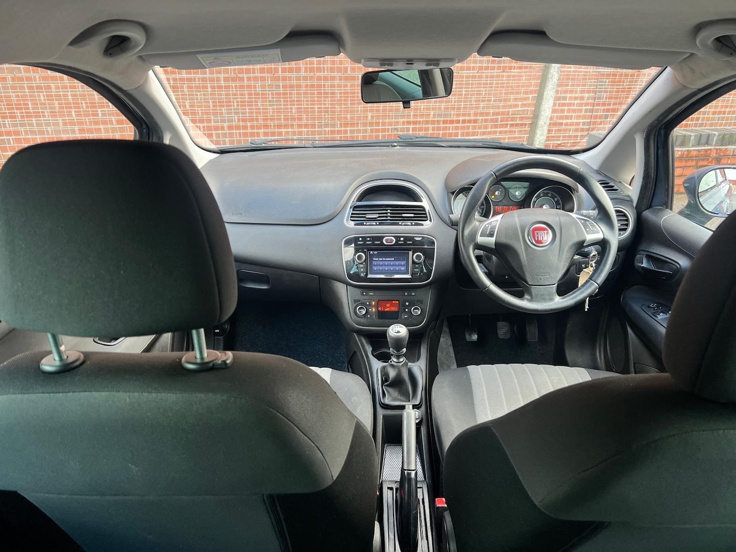 Used Fiat Punto 2017 for sale - 77229204: Photo 17