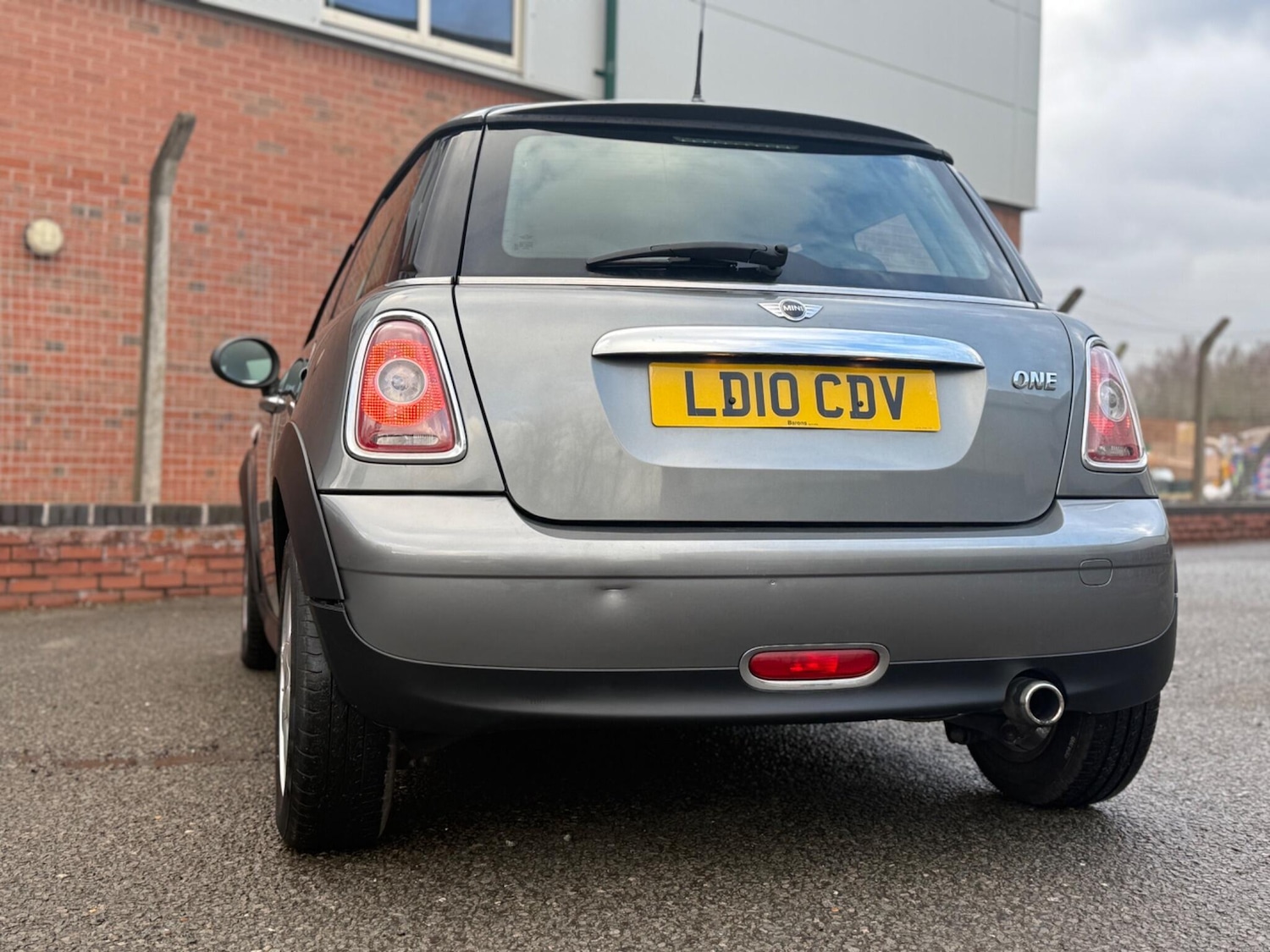 Used MINI Hatch 2010 for sale - 77131211: Photo 2