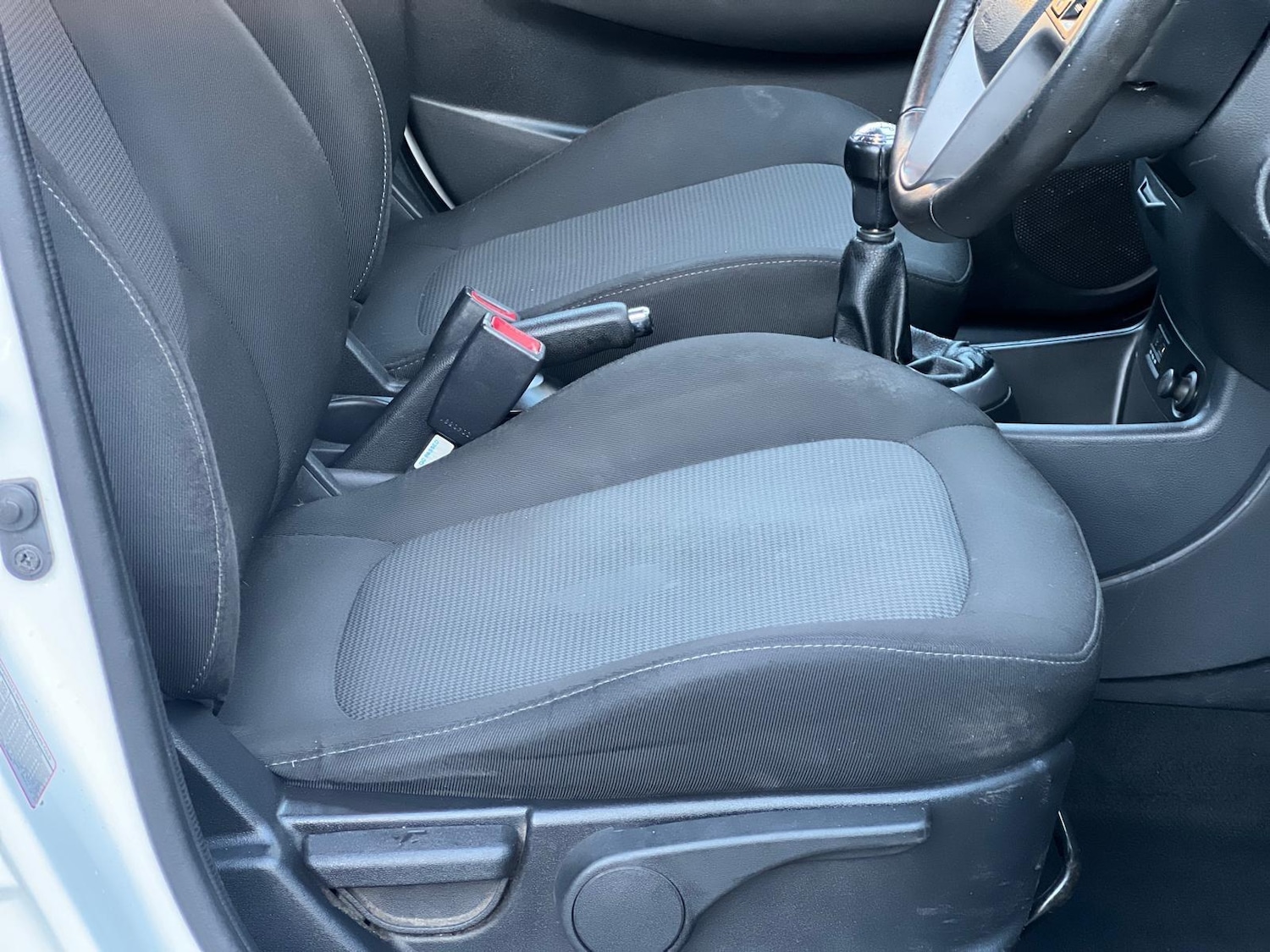 Used Hyundai i20 2013 for sale - 77098010: Photo 11